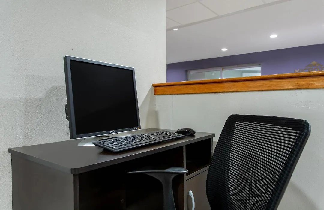 Microtel Inn & Suites By Wyndham Philadelphia Airport-1